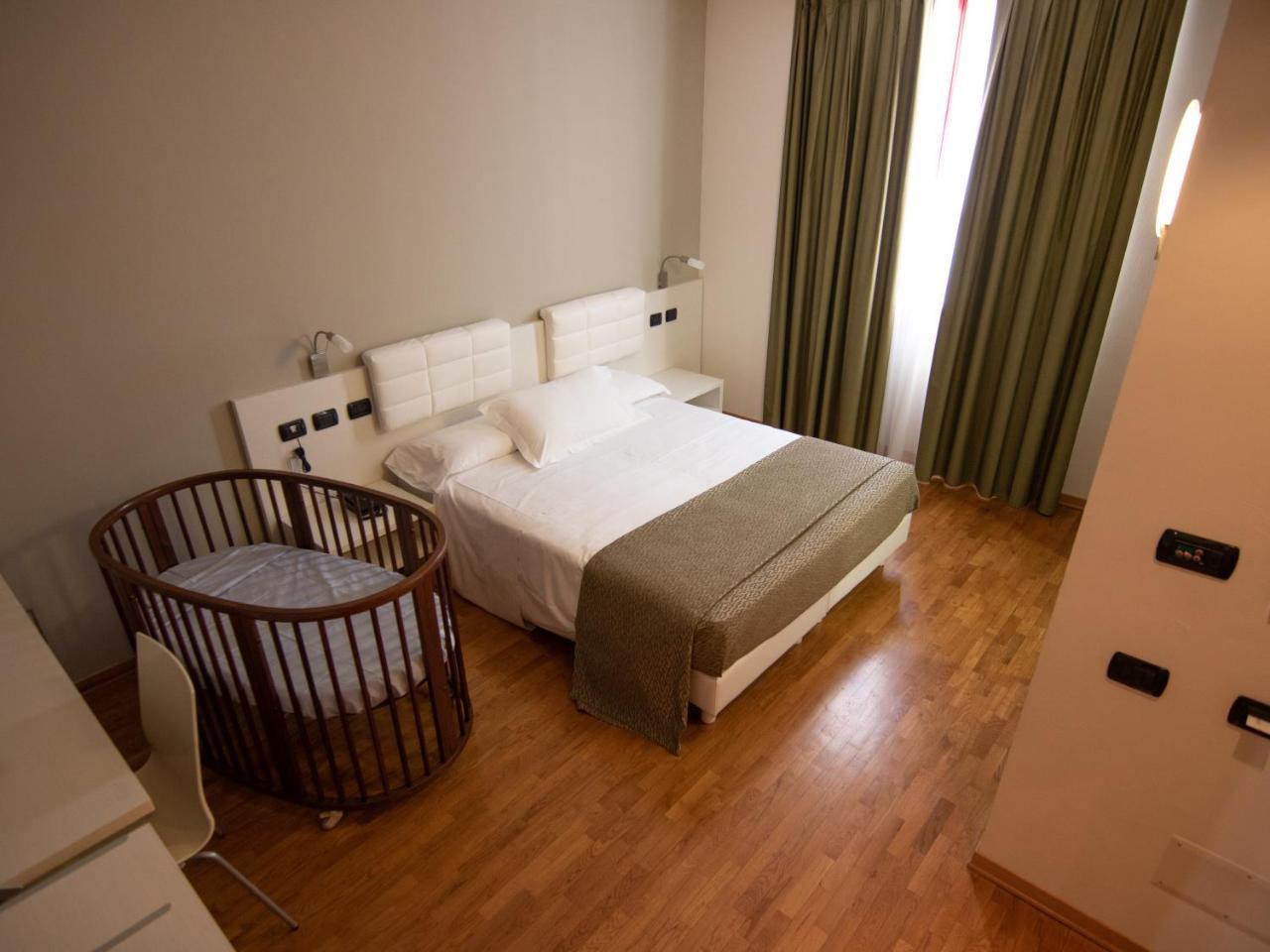 Master Hotel Reggio Emilia Exteriér fotografie